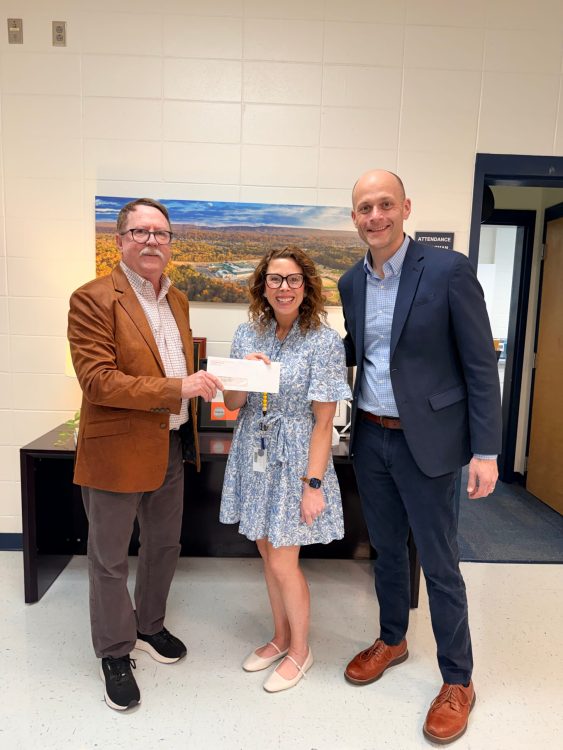 Mayor Presents Check to OMHS Science Department